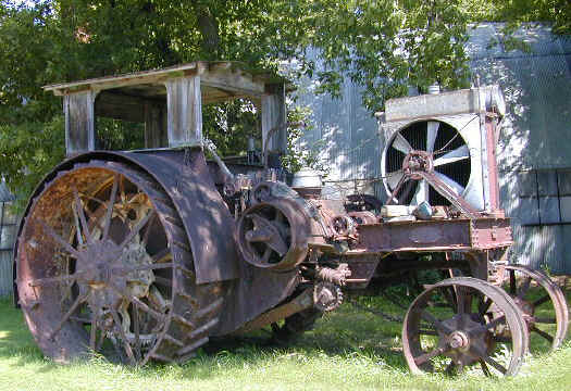 old_farm_tractor_1