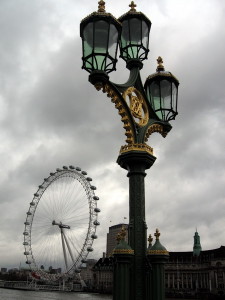 London Eye és a jellegzetes londoni idő fotó Bárd Noémi Polli