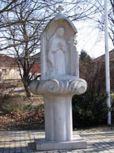 Szent Margit szobor
